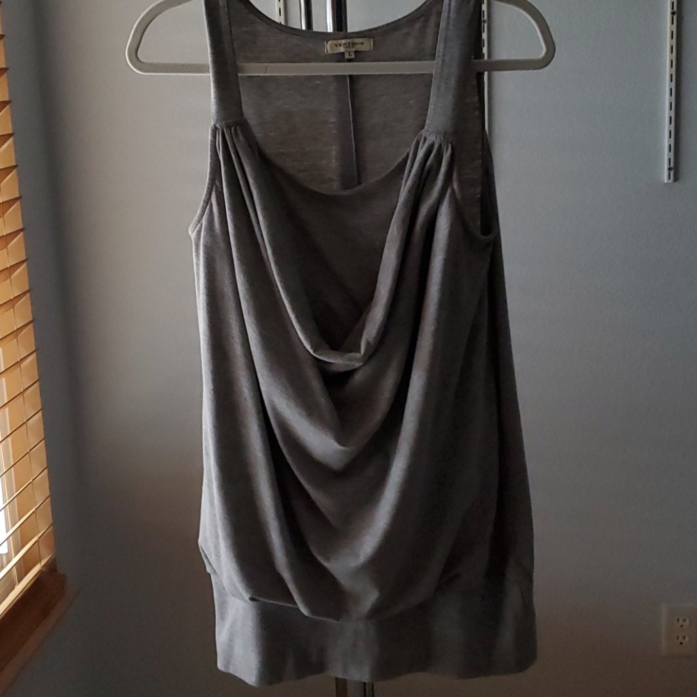 Grey sleeveless top
